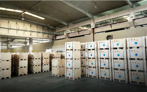 再发100组!超威钠盐电池持续“出海” 再发100组!超威钠盐电池持续“出海”